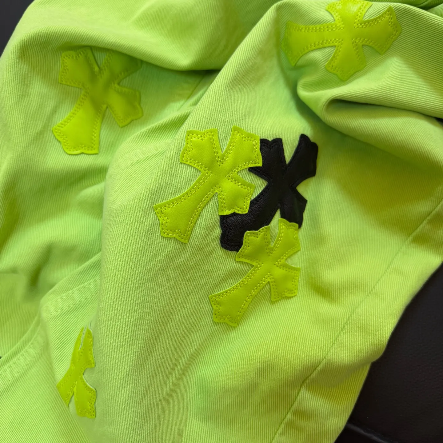 P280 Style number: D331 Chrome Hearts CH limited green leather jeans Color: Green Size: S M L